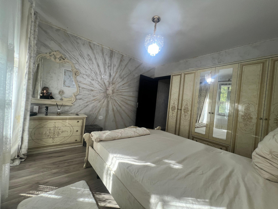 Tomis Nord apartament 3 camere semidecomandat termen scurt