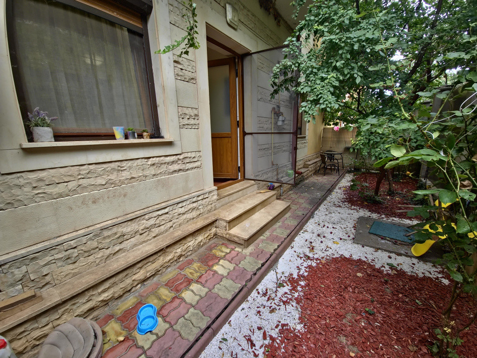 Apartament 2 camere cu curte Bld. Mamaia Trandafirul termen lung