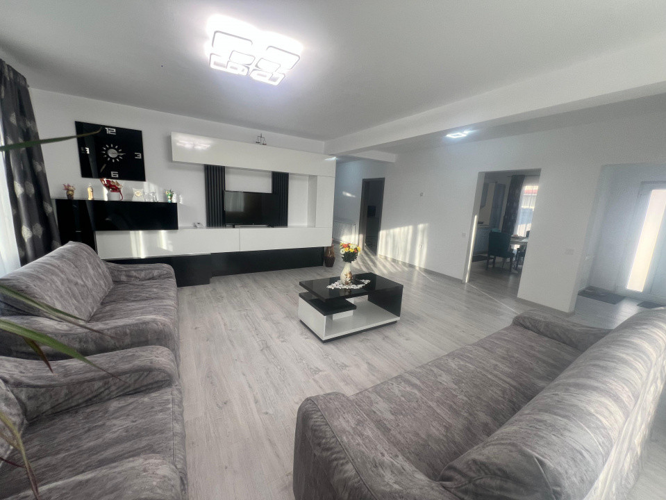 Costinesti casa moderna la sol an constructie 2024 teren 609 mp