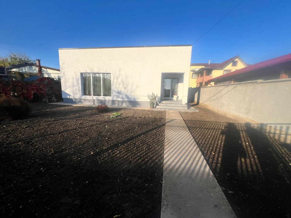 Costinesti casa moderna la sol an constructie 2024 teren 609 mp