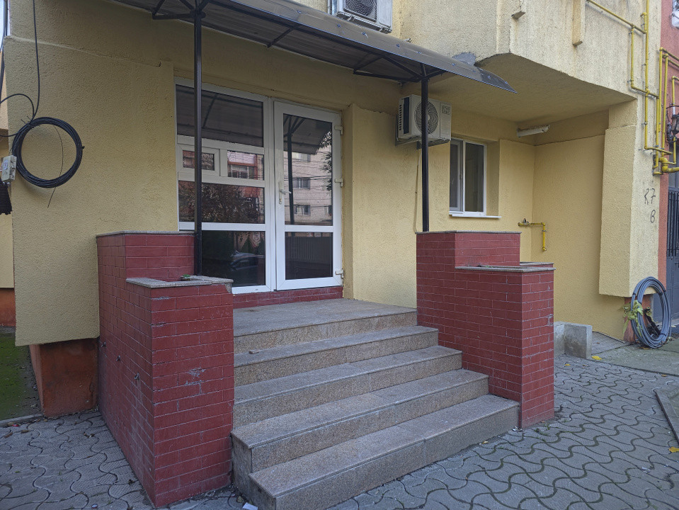 Spațiu Comercial Modern 3 camere Primul Chiriaș După Renovare – 49 mp