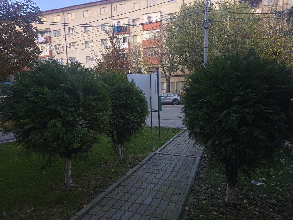 Spațiu Comercial Modern 3 camere Primul Chiriaș După Renovare – 49 mp