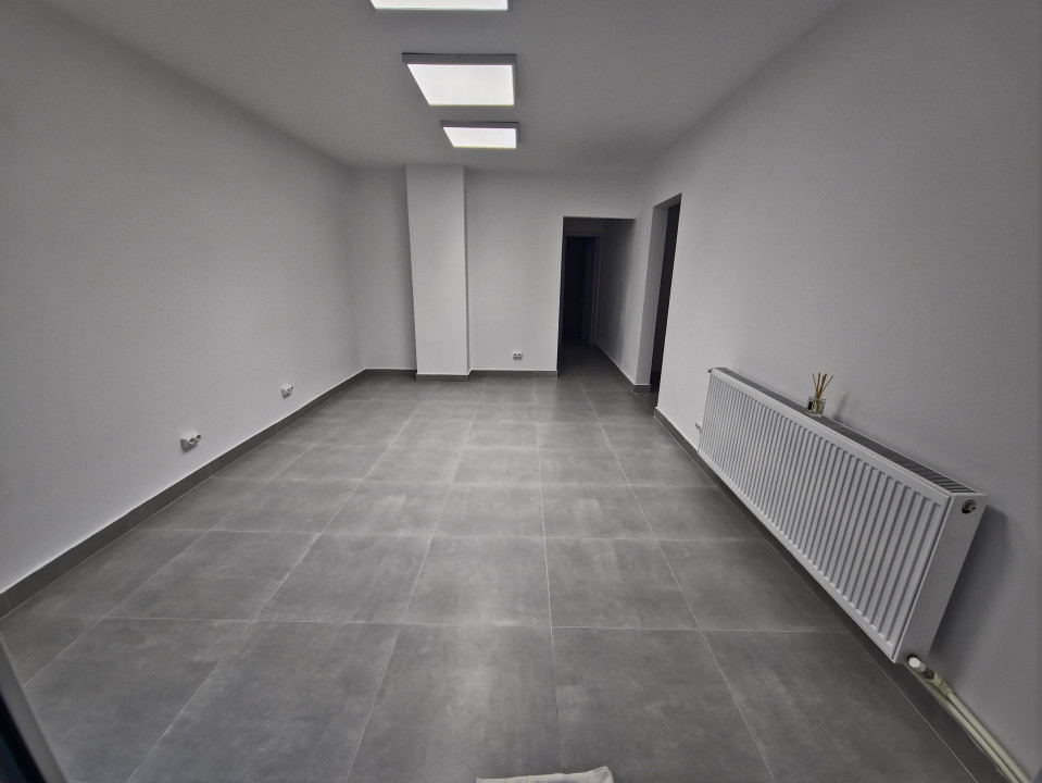 Spațiu Comercial Modern 3 camere Primul Chiriaș După Renovare – 49 mp