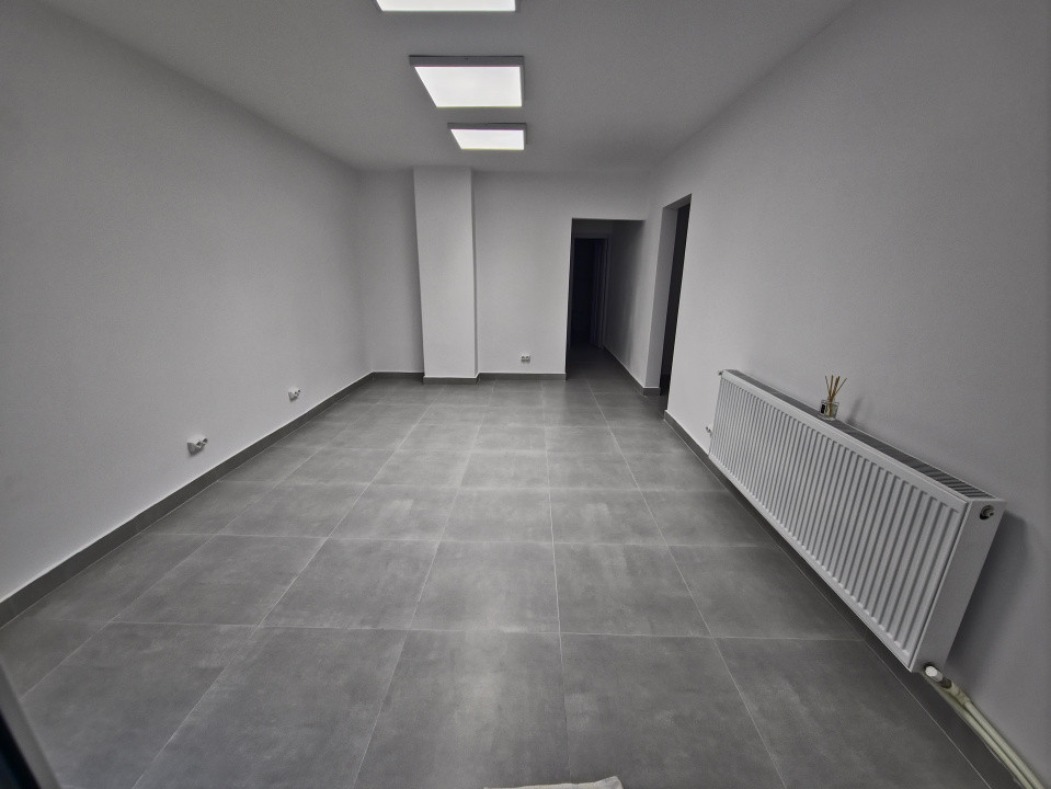 Spațiu Comercial Modern 3 camere Primul Chiriaș După Renovare – 49 mp