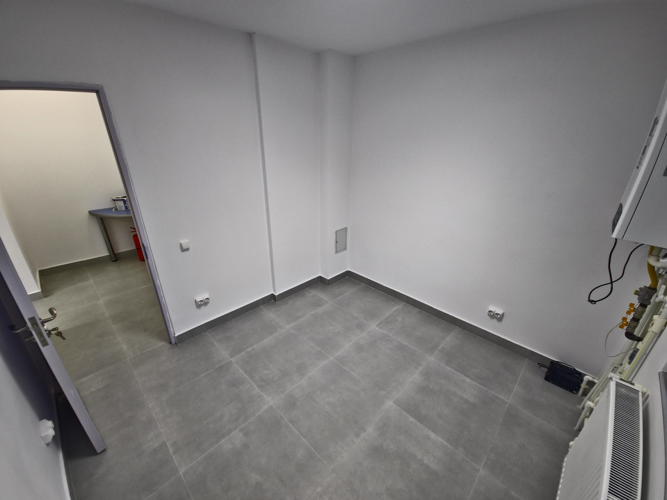 Spațiu Comercial Modern 3 camere Primul Chiriaș După Renovare – 49 mp