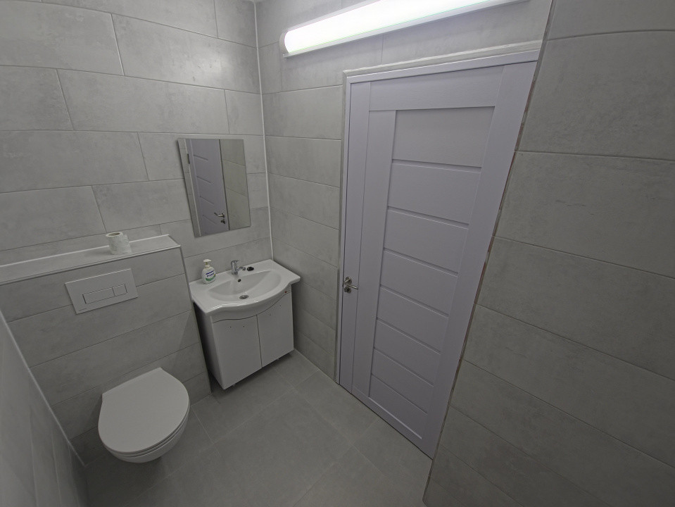 Spațiu Comercial Modern 3 camere Primul Chiriaș După Renovare – 49 mp