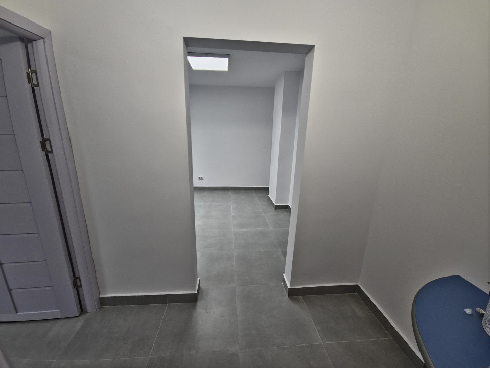 Spațiu Comercial Modern 3 camere Primul Chiriaș După Renovare – 49 mp
