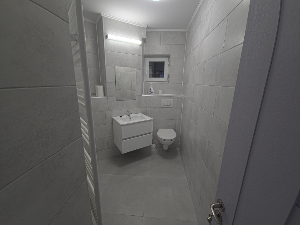 Spațiu Comercial Modern 3 camere Primul Chiriaș După Renovare – 49 mp