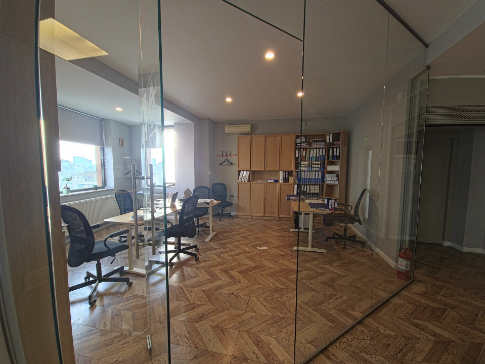 Spațiu Birouri 200 mp Bld. Mamaia Delfinariu Utilități + Mobilier incluse