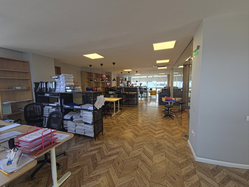 Spațiu Birouri 200 mp Bld. Mamaia Delfinariu Utilități + Mobilier incluse