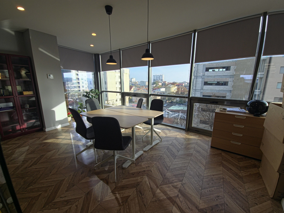 Spațiu Birouri 200 mp Bld. Mamaia Delfinariu Utilități + Mobilier incluse