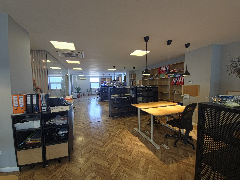 Spațiu Birouri 200 mp Bld. Mamaia Delfinariu Utilități + Mobilier incluse