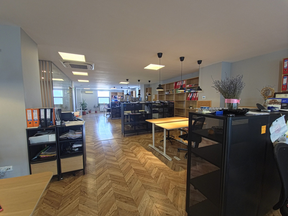 Spațiu Birouri 200 mp Bld. Mamaia Delfinariu Utilități + Mobilier incluse