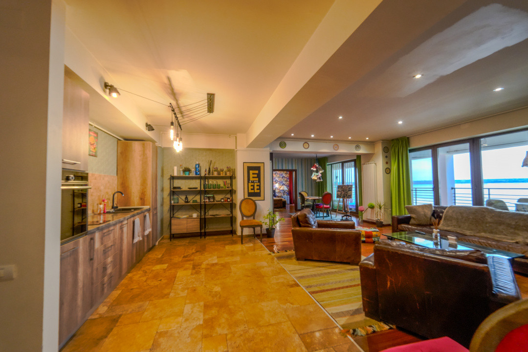 Mamaia 3 camere lux terasă cu vedere frontala la lac parcare subterana