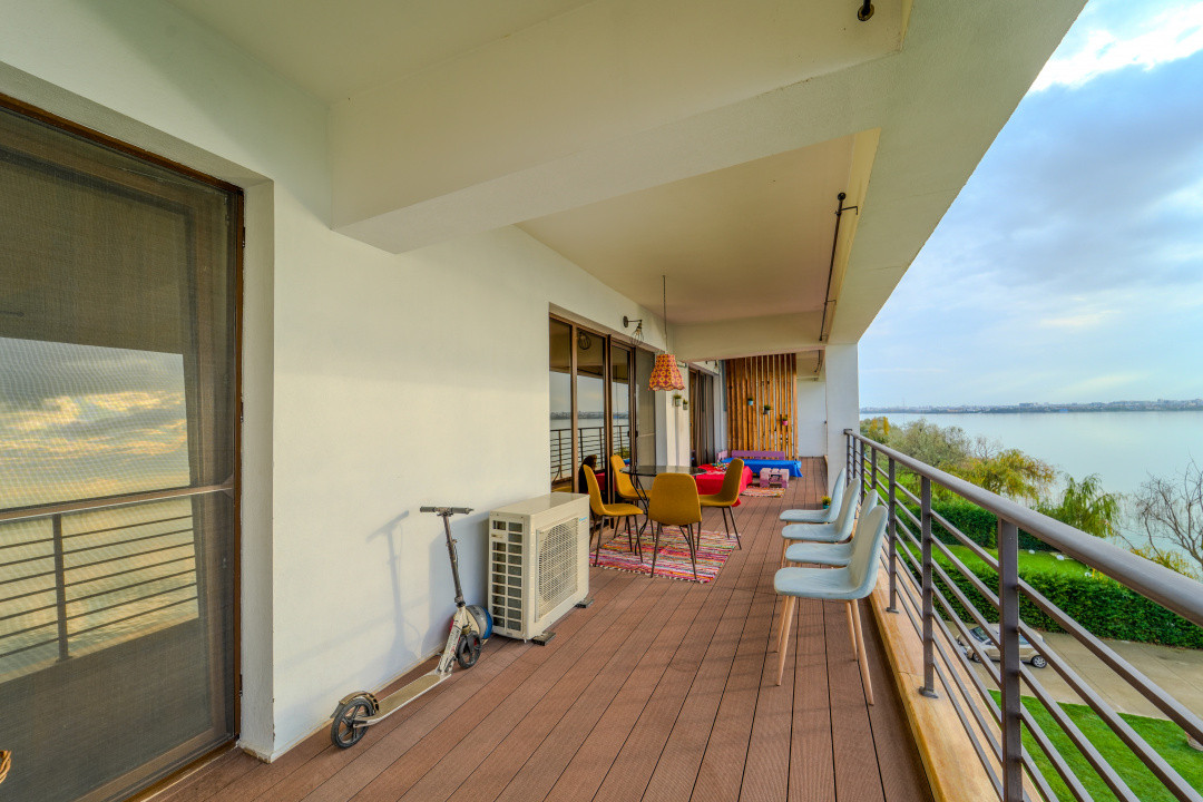 Mamaia 3 camere lux terasă cu vedere frontala la lac parcare subterana