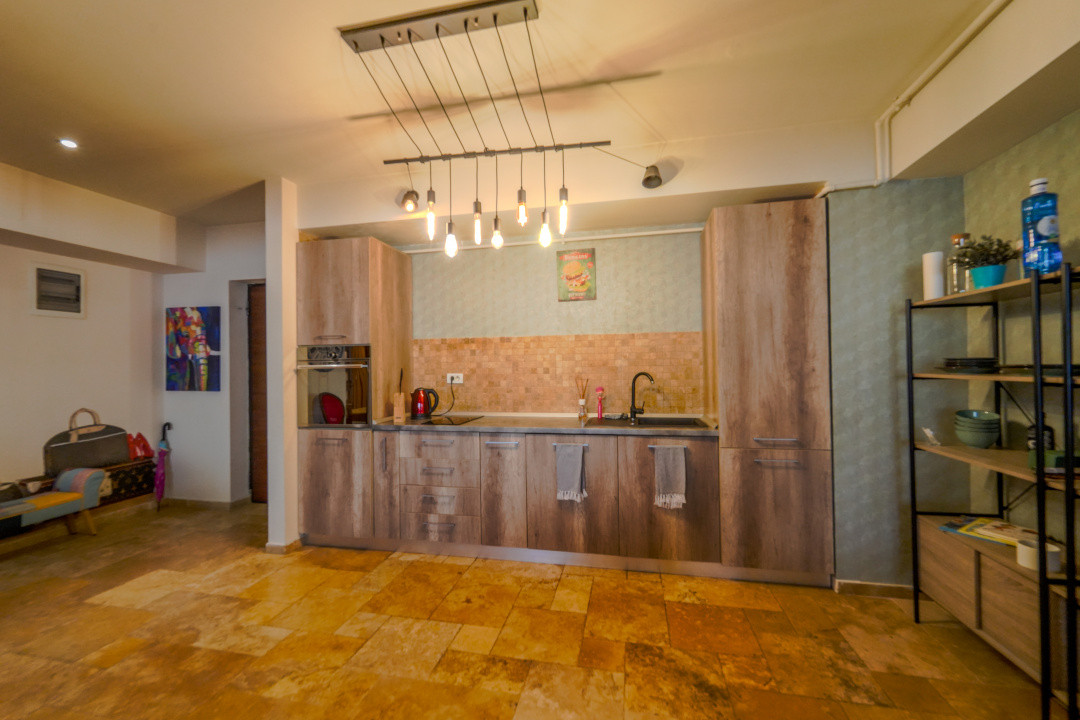 Mamaia 3 camere lux terasă cu vedere frontala la lac parcare subterana