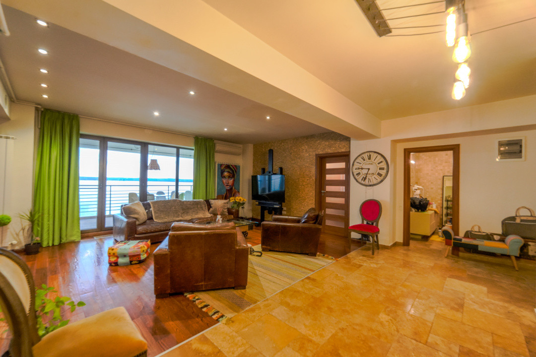 Mamaia 3 camere lux terasă cu vedere frontala la lac parcare subterana