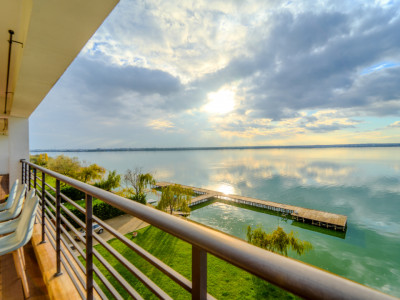 Mamaia 3 camere lux terasă cu vedere frontala la lac parcare subterana