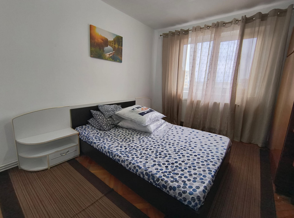 Ciresica apartament 2 camere decomandat