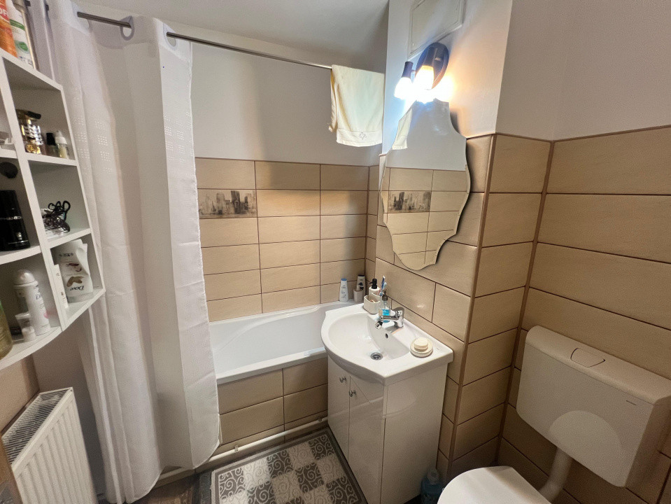   Km 4-5  Anda apartament 2 camere decomandat renovat