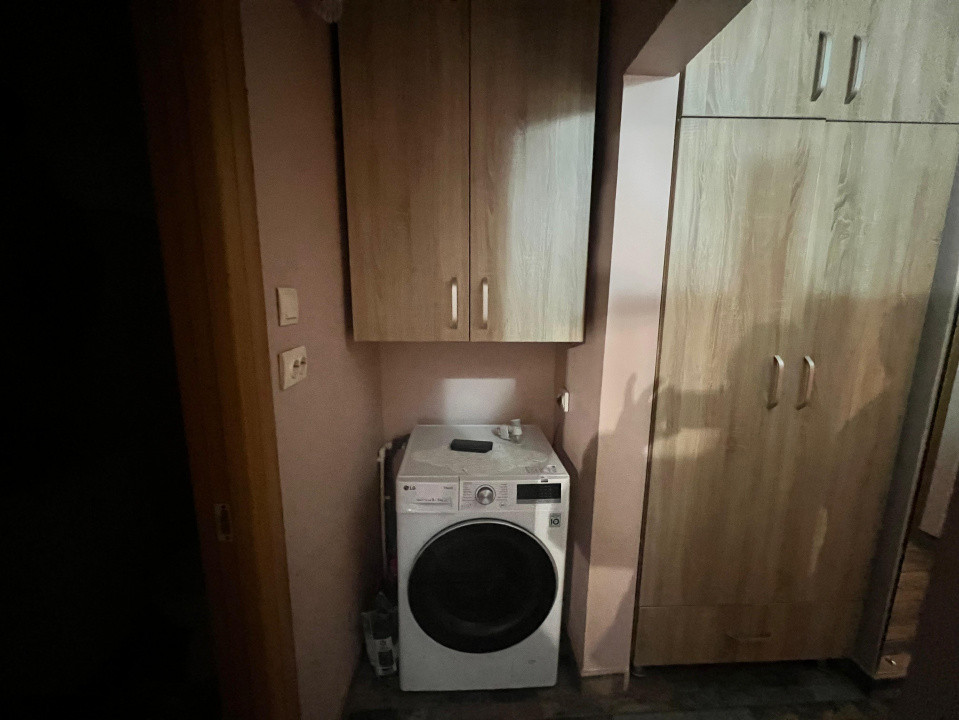   Km 4-5  Anda apartament 2 camere decomandat renovat