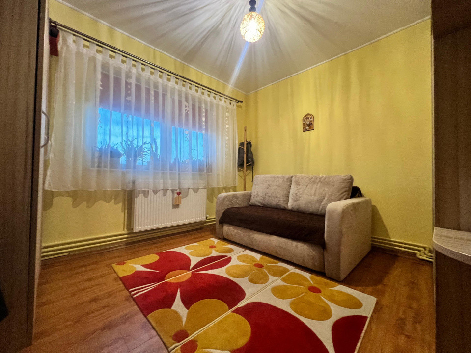   Km 4-5  Anda apartament 2 camere decomandat renovat