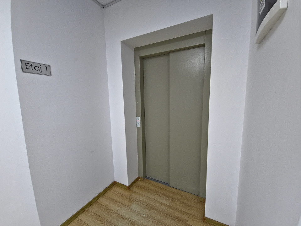 Birou de închiriat 80 mp clădire premium, Bulevardul Mamaia – zona Delfinariu