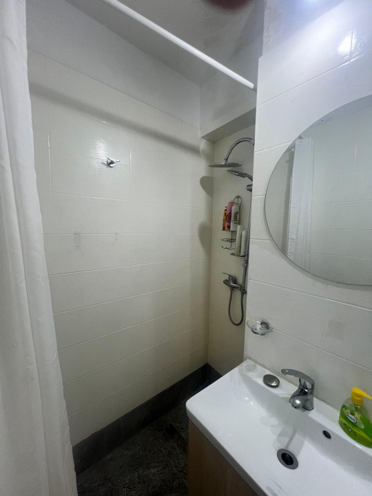 Centru apartament 3 camere renovat etajul 1 vedere stradala