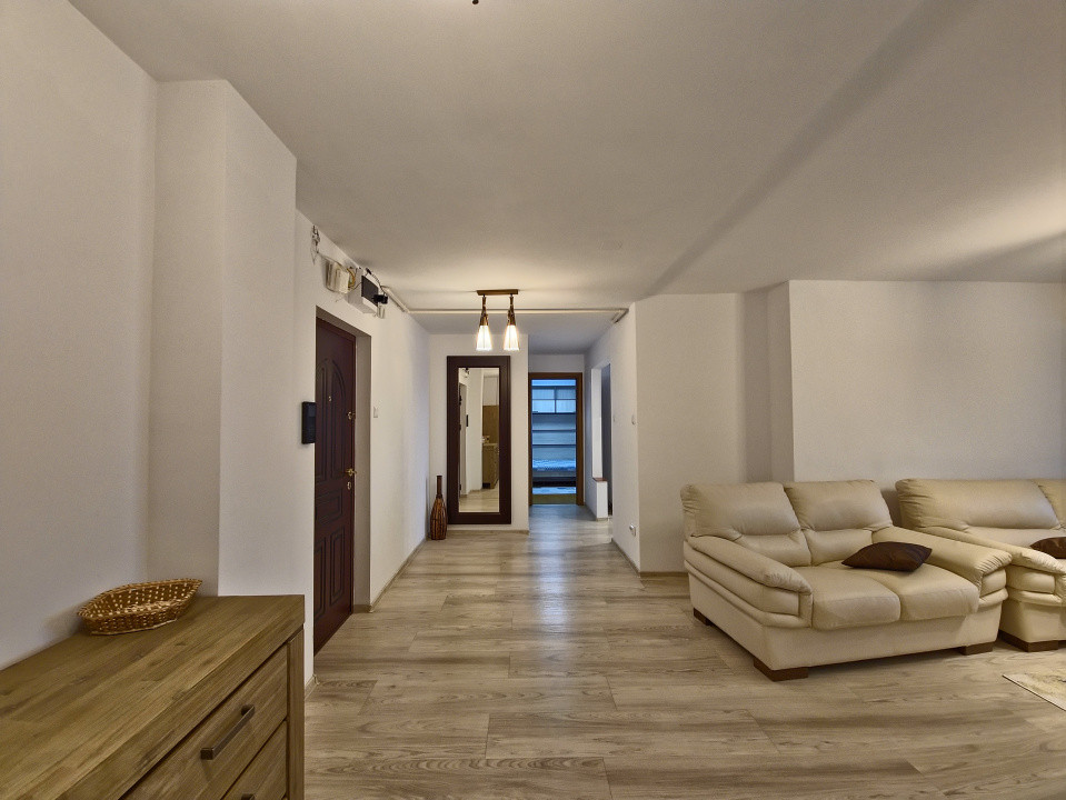 Faleza Nord 3 camere vedere la mare loc de parcare termen lung