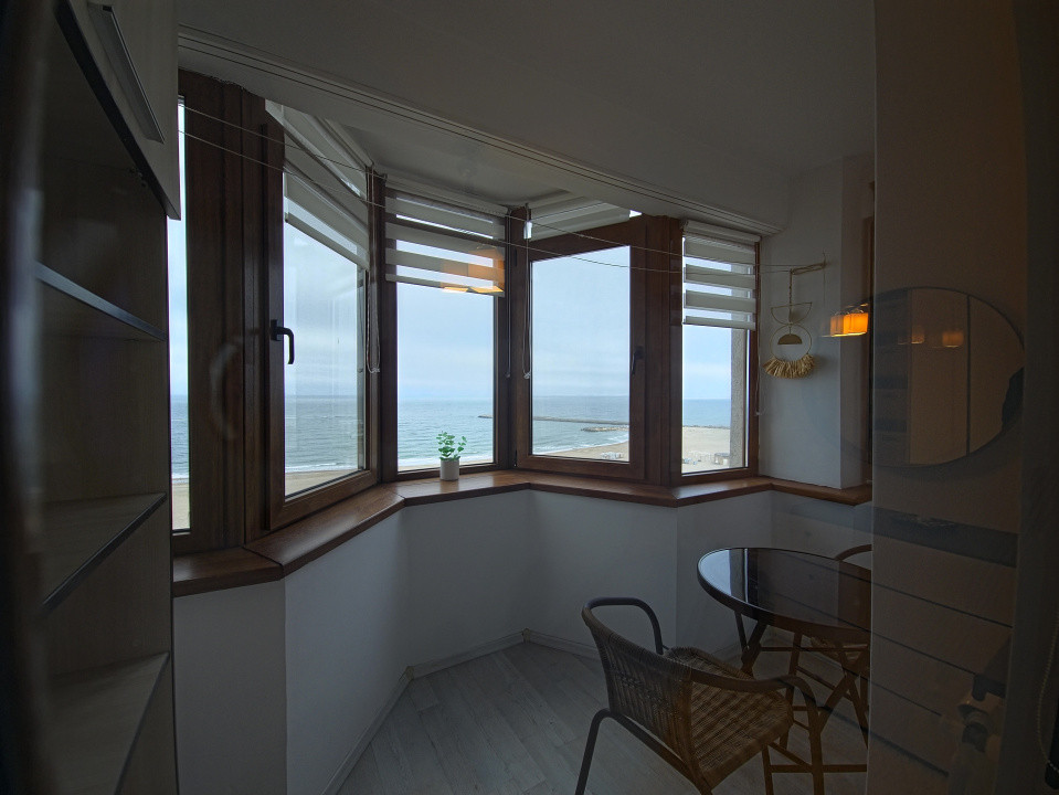 Faleza Nord 3 camere vedere la mare loc de parcare termen lung