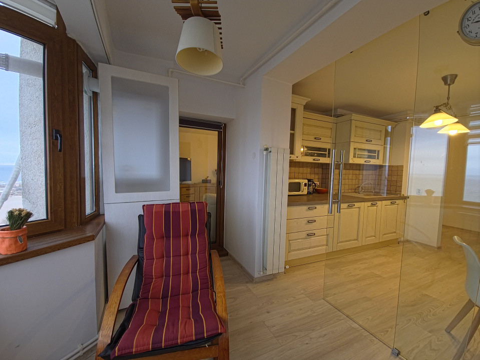 Faleza Nord 3 camere vedere la mare loc de parcare termen lung