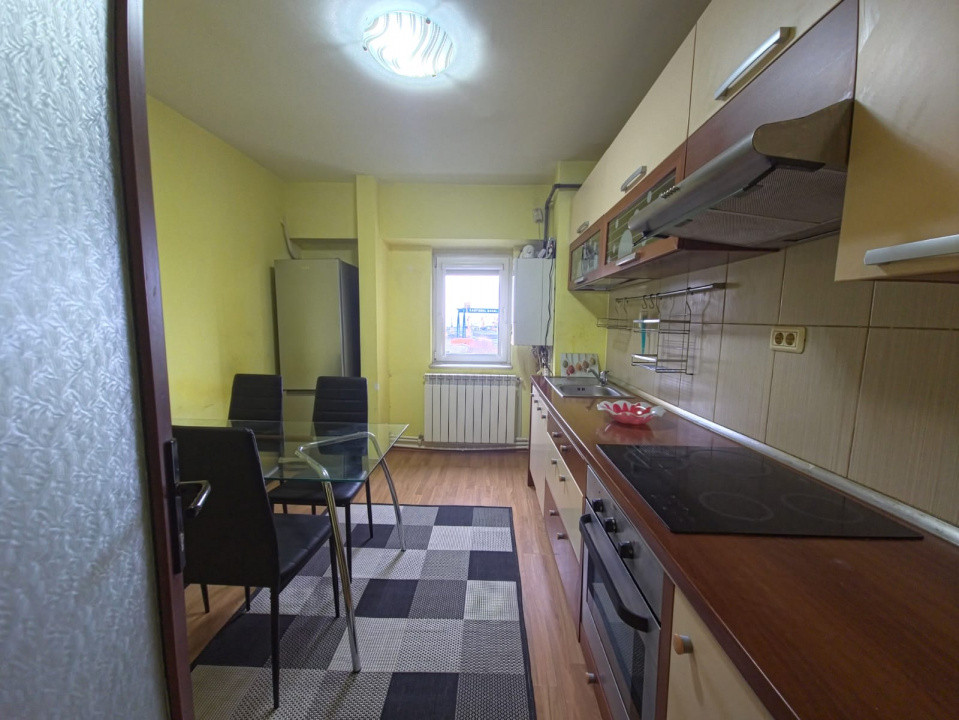 Gara apartament 3 camere decomandat termen lung