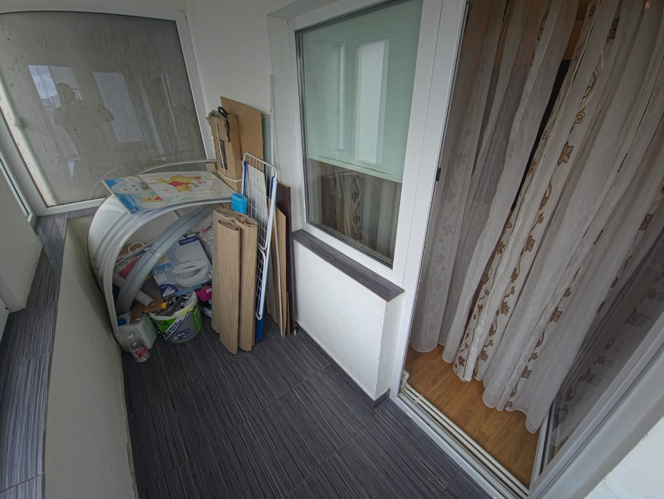 Gara apartament 3 camere decomandat termen lung