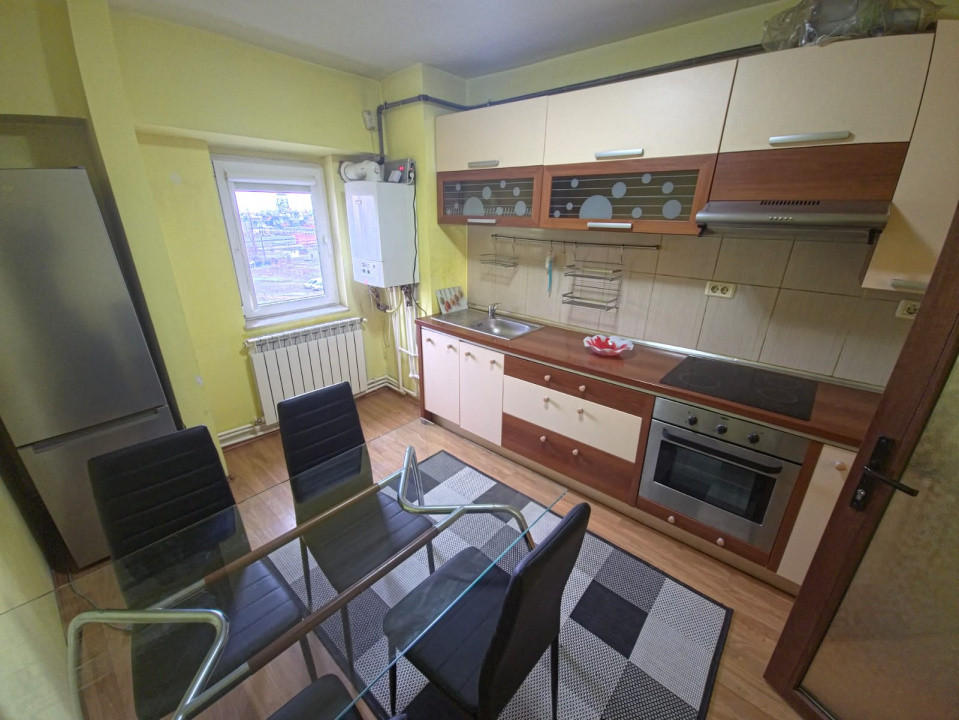 Gara apartament 3 camere decomandat termen lung