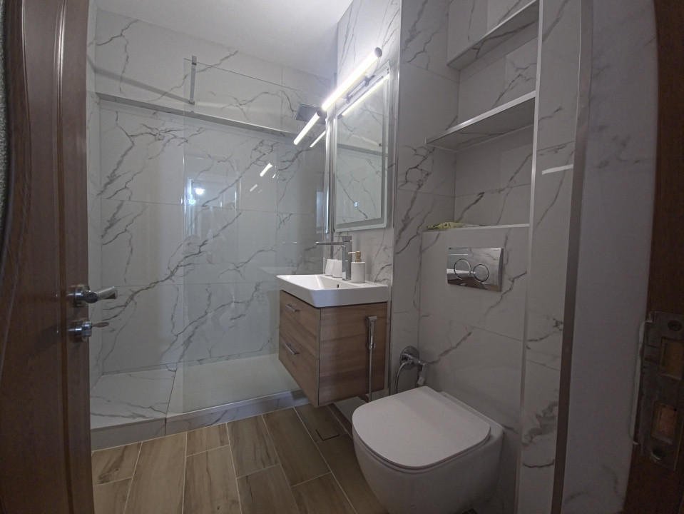 Apartament 2 camere Tomis II decomandat  modern  renovat complet  termen lung