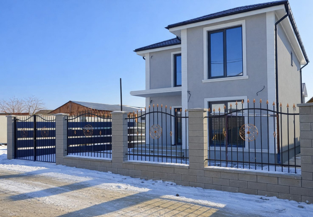 Casă individuală P+1 – Ovidiu  zonă liniștită 4 camere 