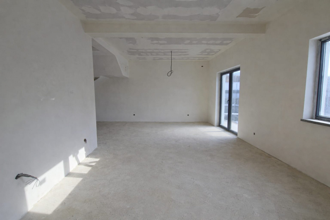 Casă individuală P+1 – Ovidiu  zonă liniștită 4 camere 