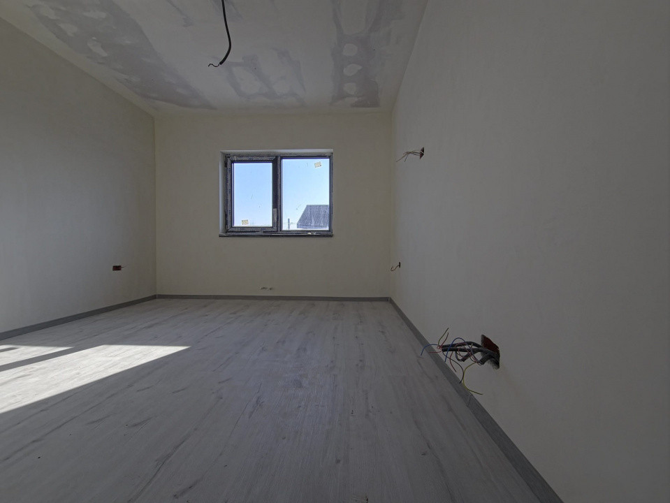 Casă individuală P+1 – Ovidiu  zonă liniștită 4 camere 