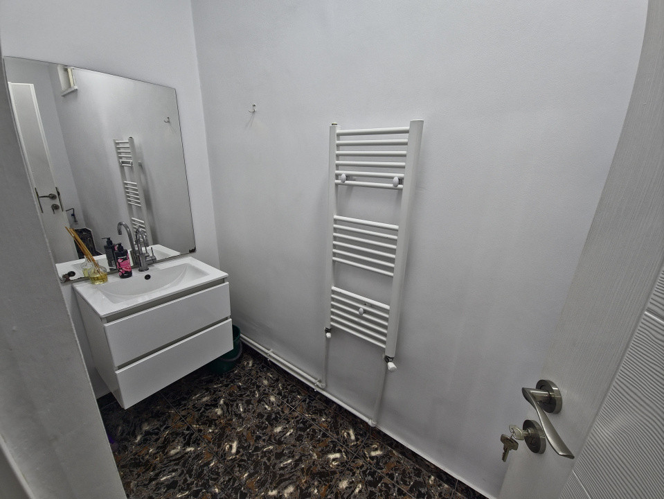  Spațiu comercial stradal – Zona Dacia vad pietonal excelent 65 mp