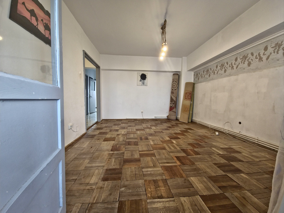 Ultracentral Tomis Mall 3 camere decomandat etaj 3/7