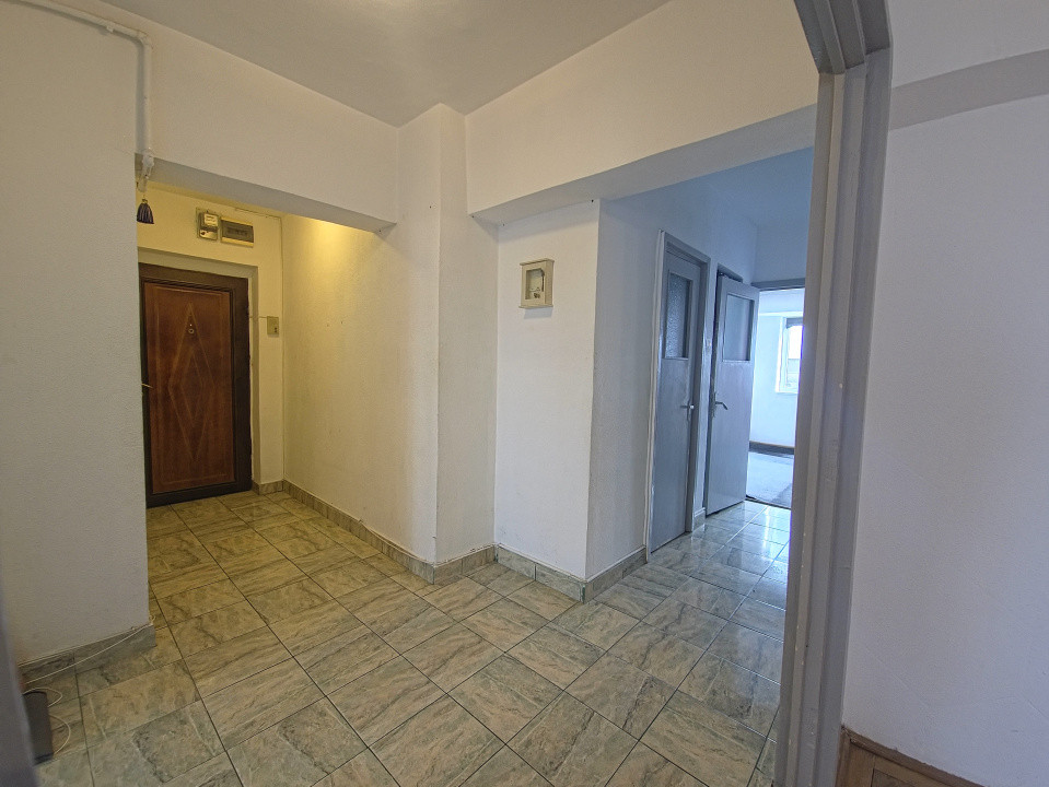 Ultracentral Tomis Mall 3 camere decomandat etaj 3/7