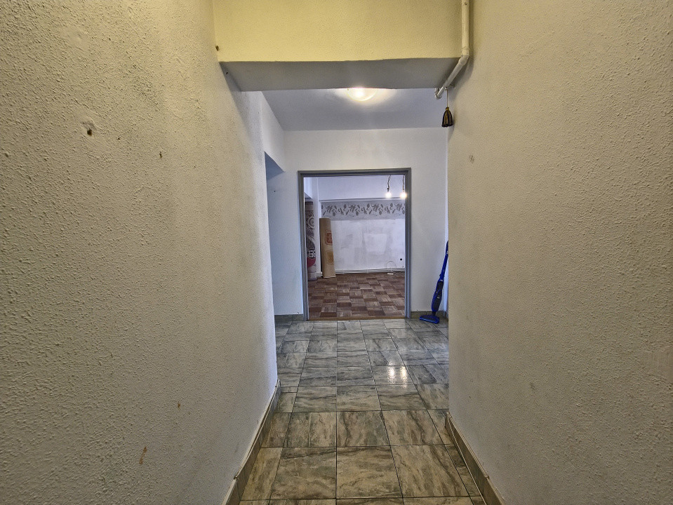 Ultracentral Tomis Mall 3 camere decomandat etaj 3/7