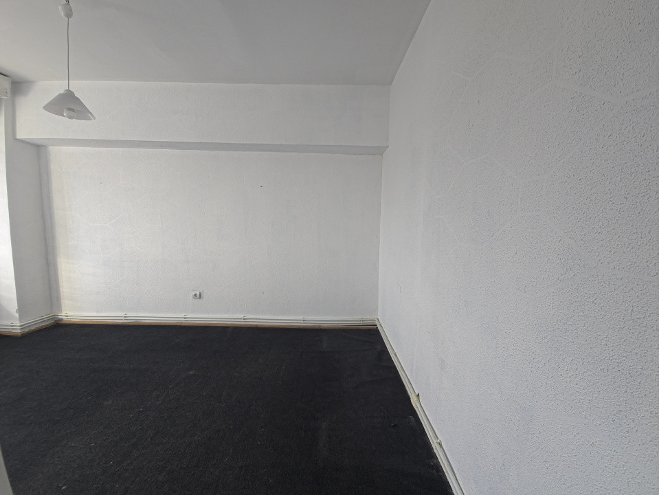 Ultracentral Tomis Mall 3 camere decomandat etaj 3/7