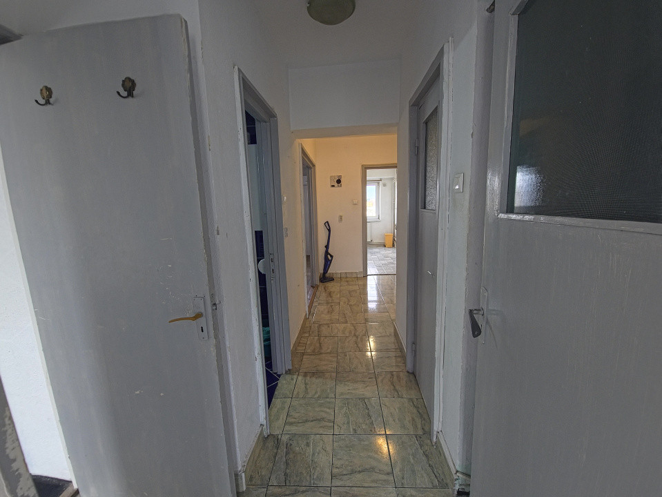 Ultracentral Tomis Mall 3 camere decomandat etaj 3/7