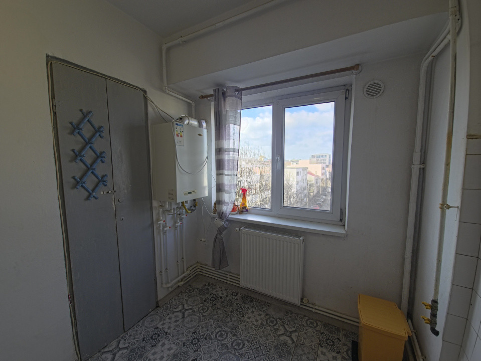 Ultracentral Tomis Mall 3 camere decomandat etaj 3/7