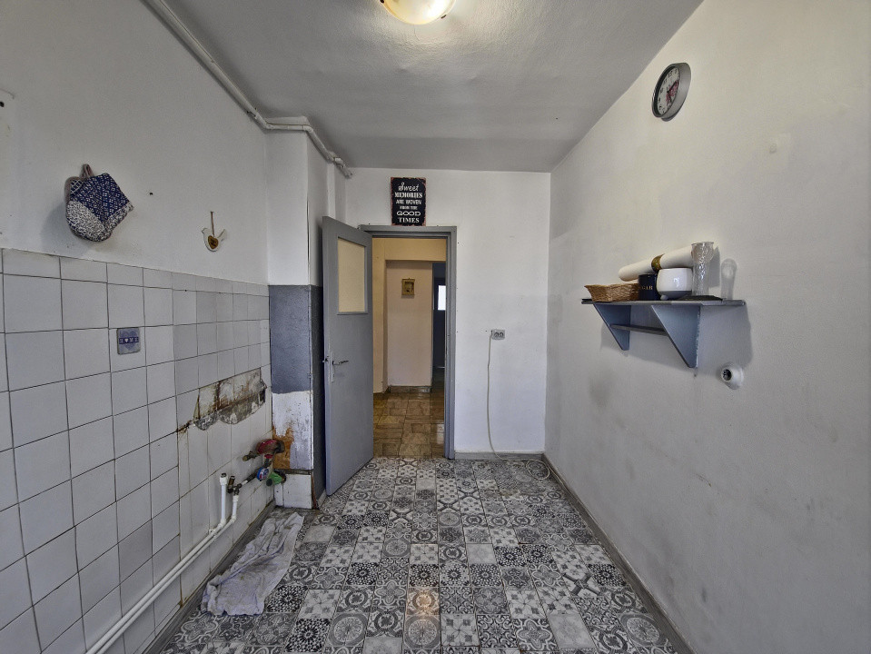 Ultracentral Tomis Mall 3 camere decomandat etaj 3/7