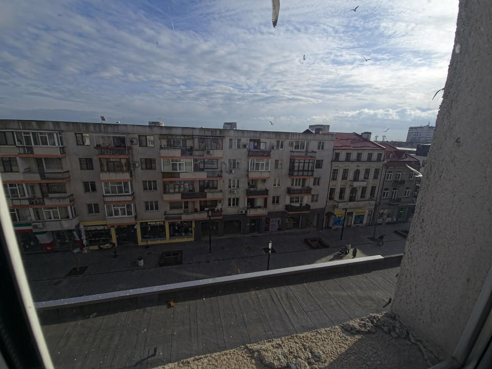 Ultracentral Tomis Mall 3 camere decomandat etaj 3/7