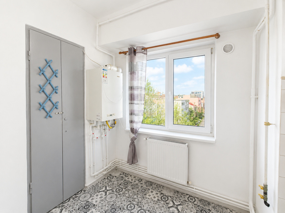 Ultracentral Tomis Mall 3 camere decomandat etaj 3/7
