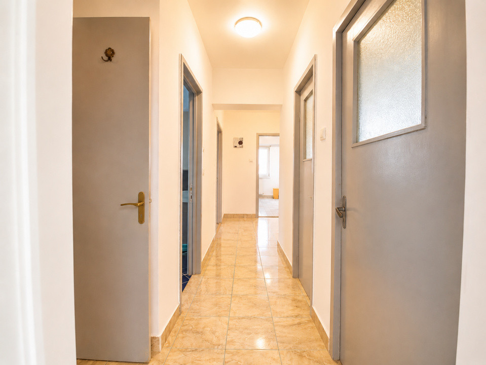 Ultracentral Tomis Mall 3 camere decomandat etaj 3/7