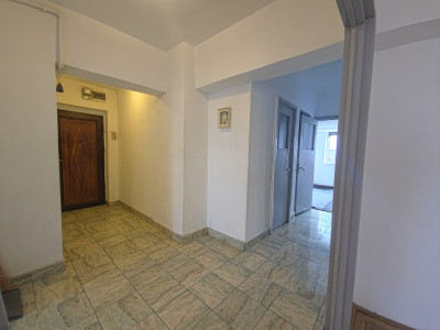 Ultracentral Tomis Mall 3 camere decomandat etaj 3/7